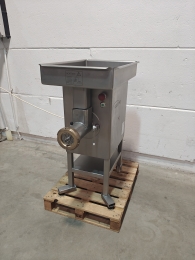 Meat grinder Kolbe SW100